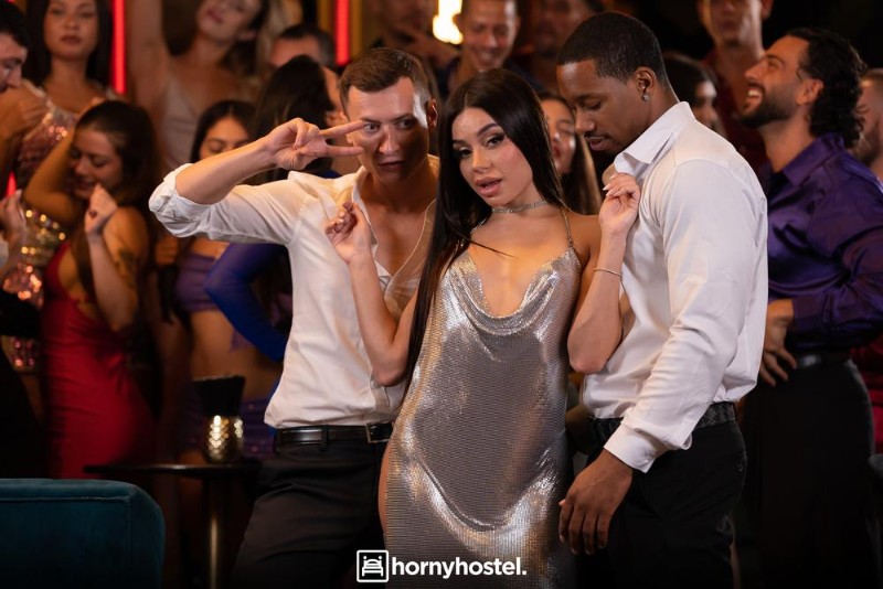 LetsDoeIt – Beef at Discoteca Italiana (Martina Smeraldi)